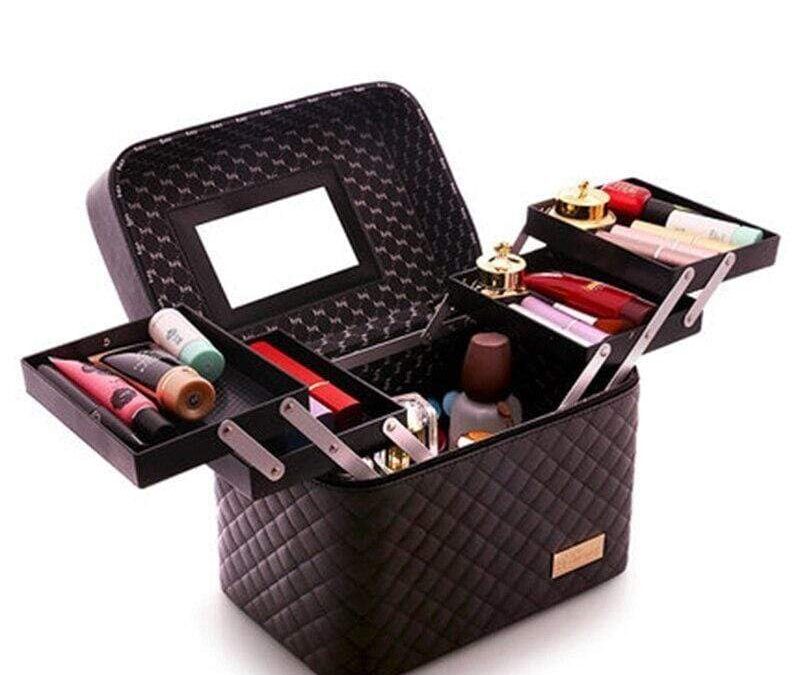 Quels sont les accessoires de maquillage indispensables ?