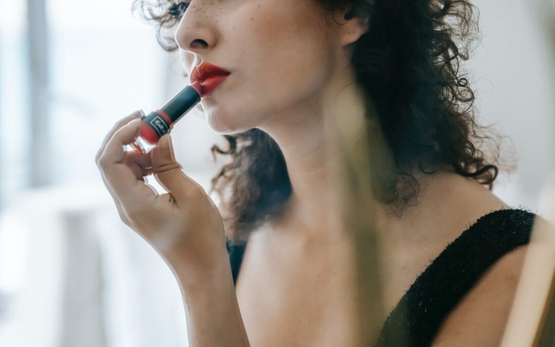 Quels produits de maquillage choisir pour mettre ses lèvres en valeur ?