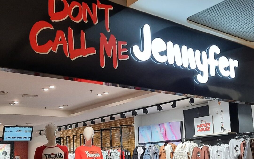 Retour aux sources : Don’t Call Me Jennyfer redevient simplement Jennyfer